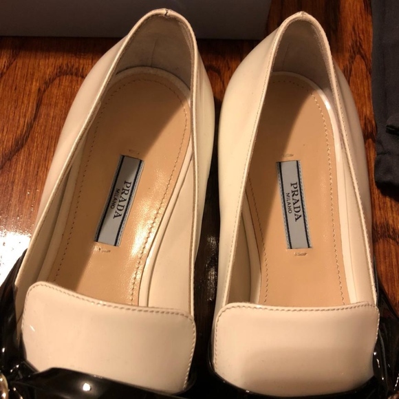 Prada New 2017 Oversized Bow Patent Flats - Picture 7 of 8